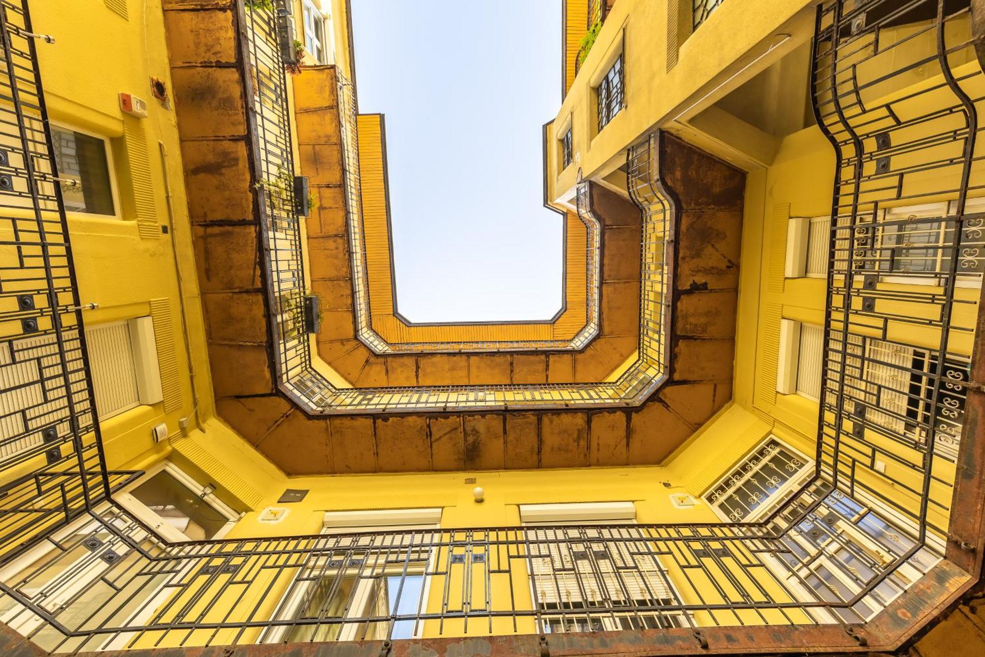 Real Apartments Lovag Budapest Ngoại thất bức ảnh