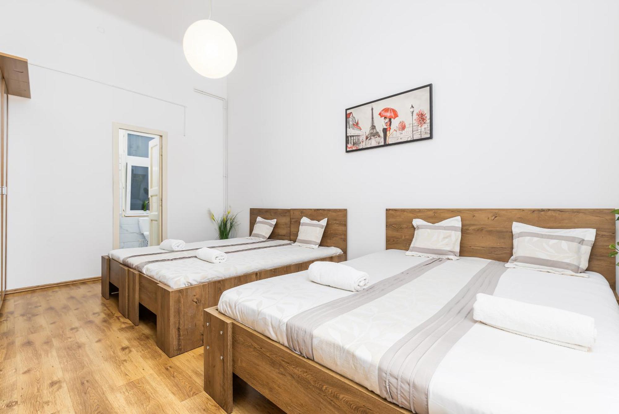 Real Apartments Lovag Budapest Ngoại thất bức ảnh